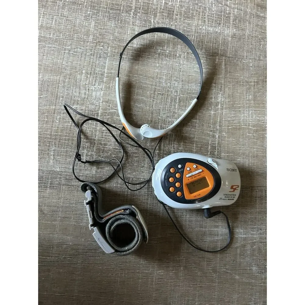 Sony Walkman Sports SRF-M80V AM FM Weather Portable Radio Tested w Headphones